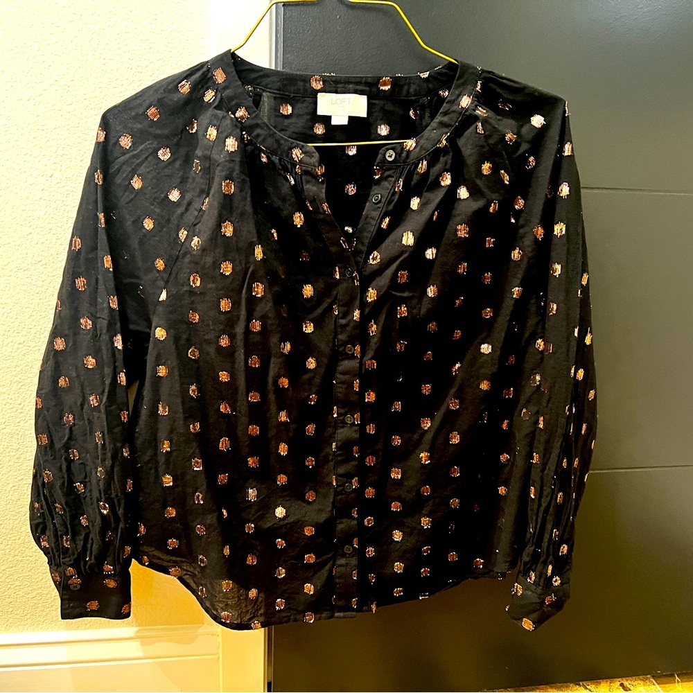 Women’s Loft Outlet Button Down Metallic Accent Blouse.